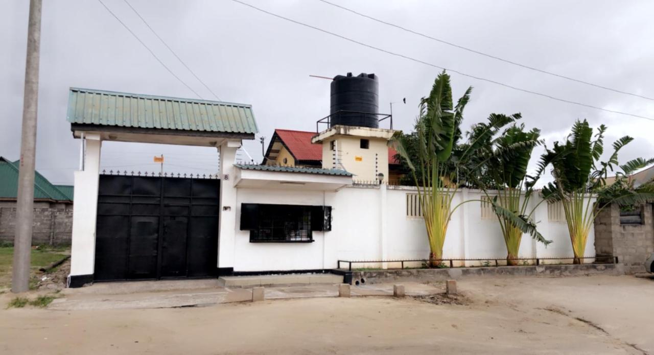 Jambo Hideaway Apartment Dar es Salaam Bagian luar foto