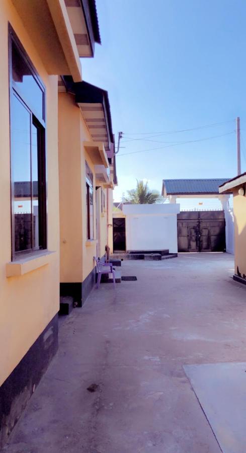 Jambo Hideaway Apartment Dar es Salaam Bagian luar foto